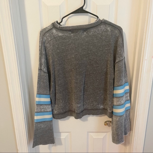 Vintage Havana Dolman Flare Sleeve Cropped Burnout Lightweight Sweatshirt - Picture 4 of 5